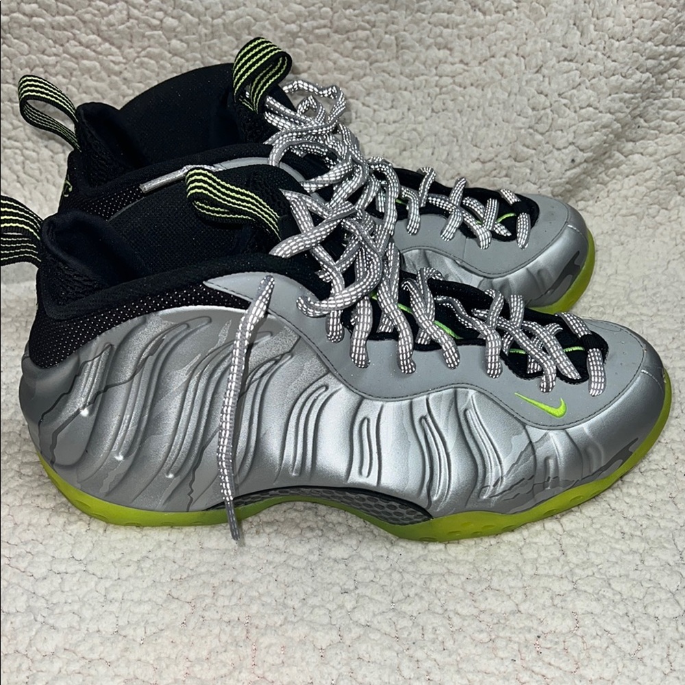 New Nike Air Foamposite One Silver Volt Camo